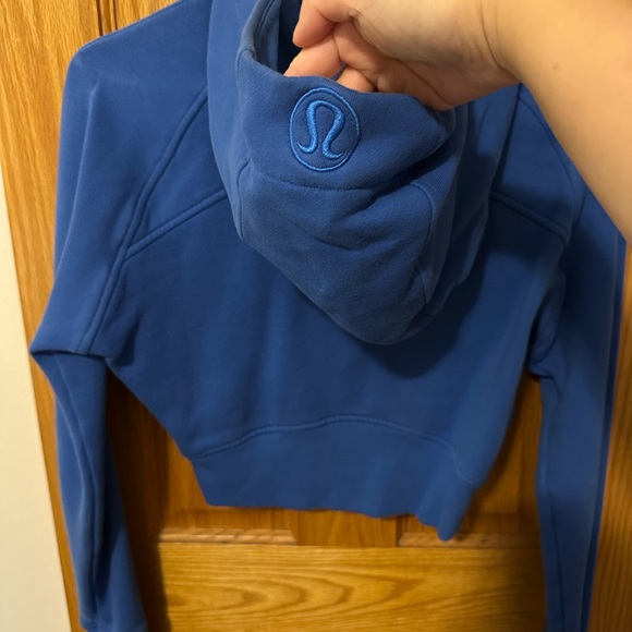 Scuba Full-Zip Cropped Hoodie - Picture 2 of 3